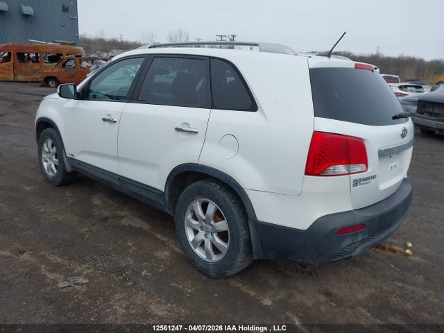 12561247 :رقم المزاد ، 5XYKTCA6XDG317451 vin ، 2013 Kia Sorento Lx مزاد بيع