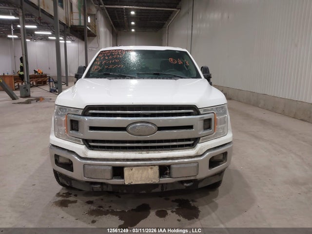 12561249 :رقم المزاد ، 1FTFW1E51JKF46136 vin ، 2018 Ford F150 Supercrew مزاد بيع