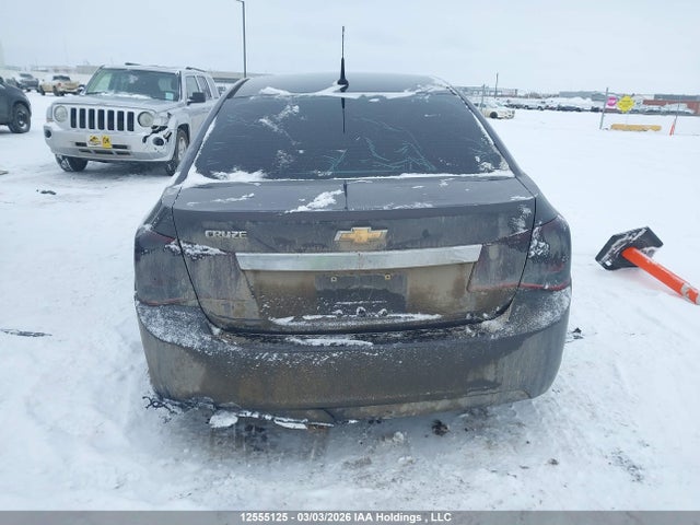 1G1PM5SH5E7133136 Chevrolet Cruze 2ls
