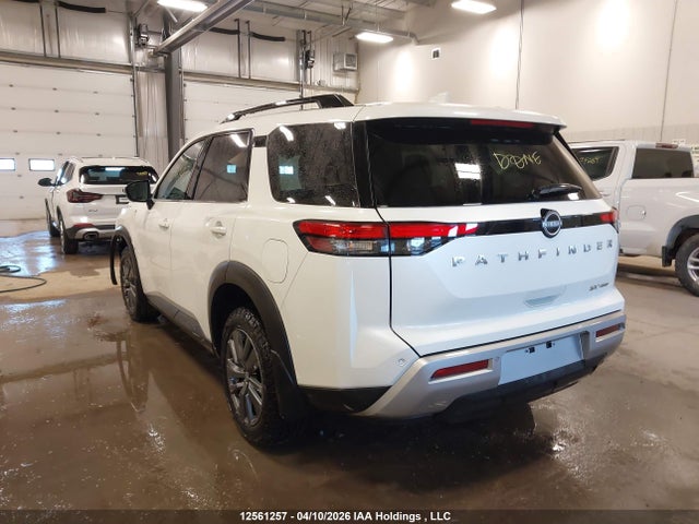 12561257 :رقم المزاد ، 5N1DR3BEXRC274010 vin ، 2024 Nissan Pathfinder Sv مزاد بيع