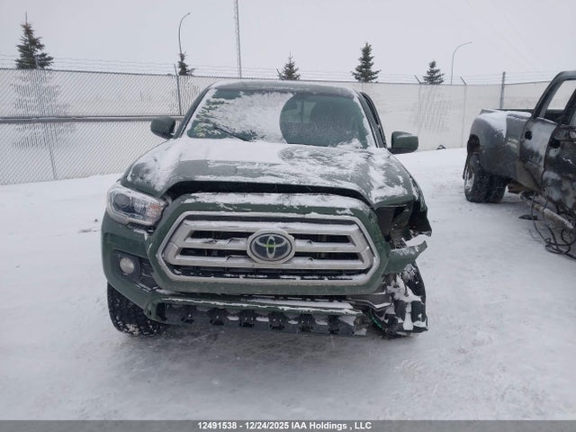 12491538 :رقم المزاد ، 5TFCZ5AN4MX248744 vin ، 2021 Toyota Tacoma مزاد بيع