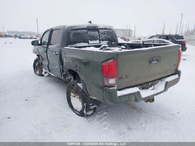 12491538 :رقم المزاد ، 5TFCZ5AN4MX248744 vin ، 2021 Toyota Tacoma مزاد بيع