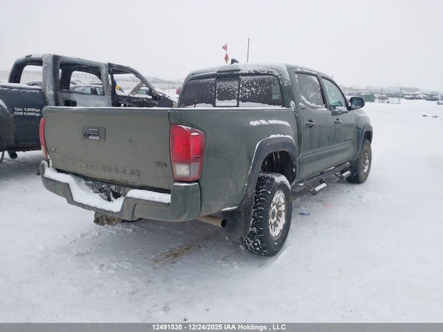 12491538 :رقم المزاد ، 5TFCZ5AN4MX248744 vin ، 2021 Toyota Tacoma مزاد بيع