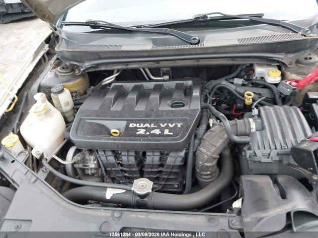 Продажа на аукционе авто 2014 Chrysler 200 Lx, vin: 1C3CCBAB4EN176421, номер лота: 12561284