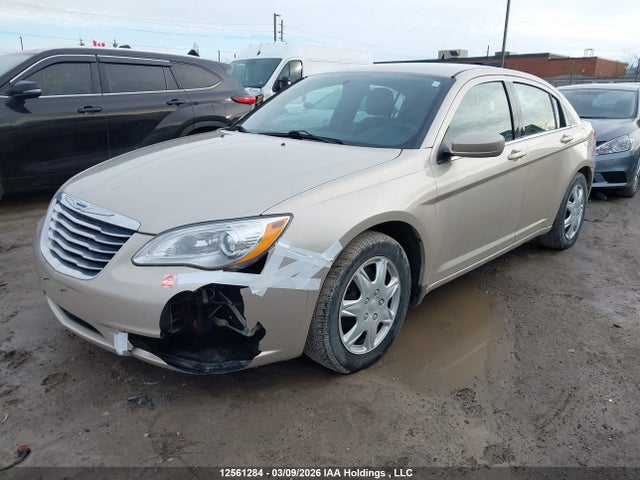 Продажа на аукционе авто 2014 Chrysler 200 Lx, vin: 1C3CCBAB4EN176421, номер лота: 12561284
