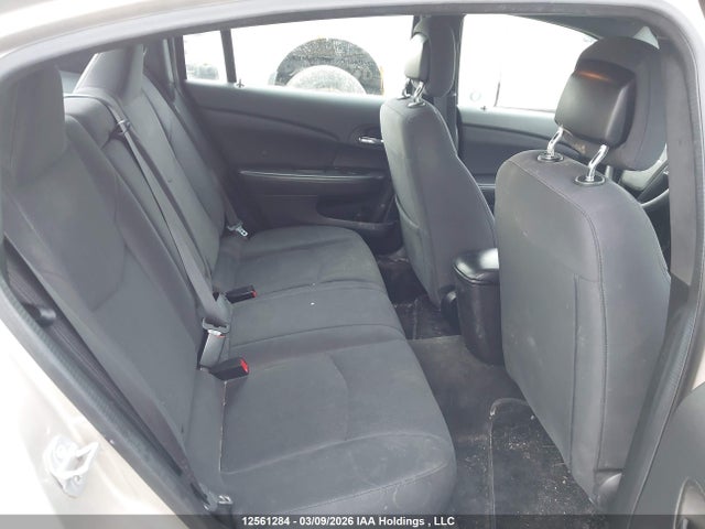 Продажа на аукционе авто 2014 Chrysler 200 Lx, vin: 1C3CCBAB4EN176421, номер лота: 12561284