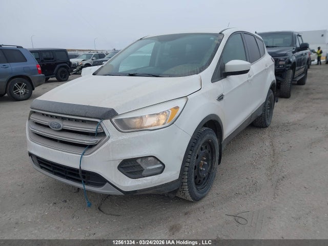 1FMCU9G99HUD80076 Ford ESCAPE SE