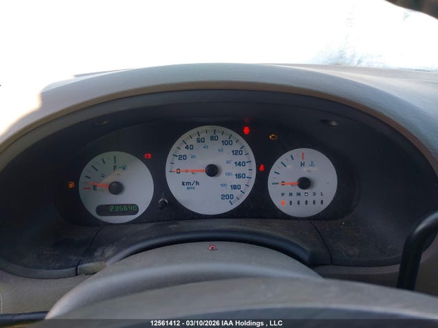 2003 Dodge Caravan Se მანქანა იყიდება აუქციონზე, vin: 1D4GP25R03B235815, აუქციონის ნომერი: 12561412