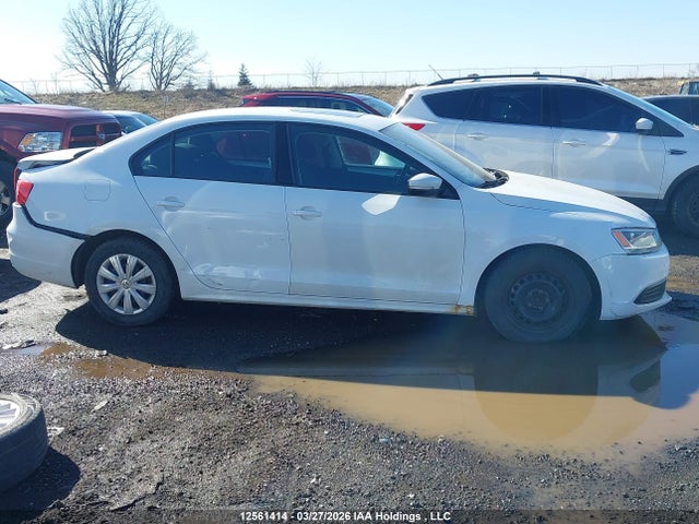 3VWDK7AJ7EM416009 Volkswagen Jetta