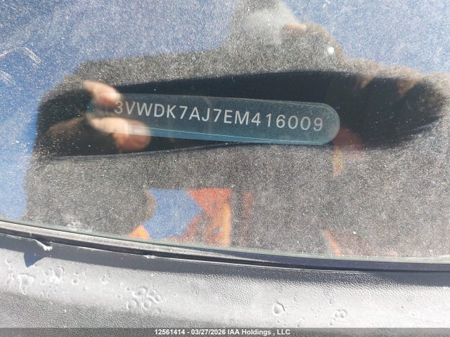 3VWDK7AJ7EM416009 Volkswagen Jetta