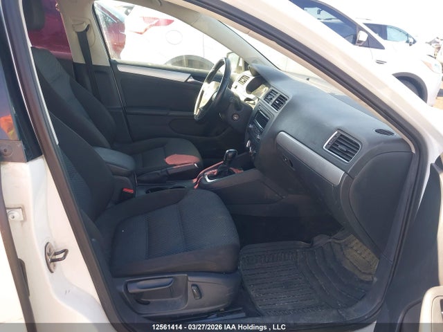 3VWDK7AJ7EM416009 Volkswagen Jetta