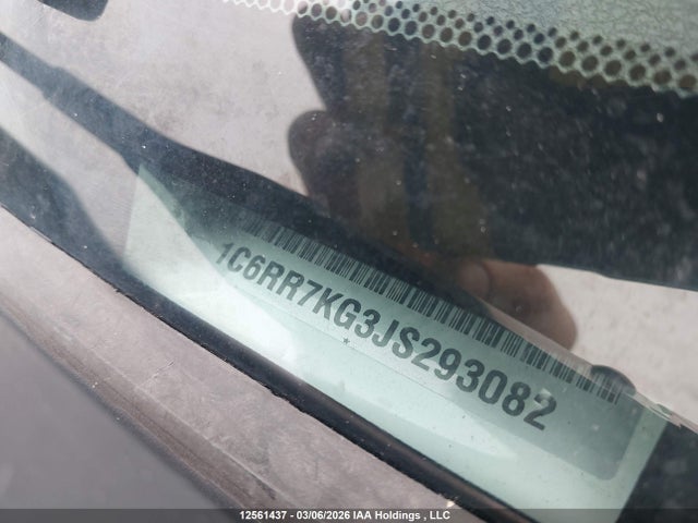 1C6RR7KG3JS293082 RAM 1500 St