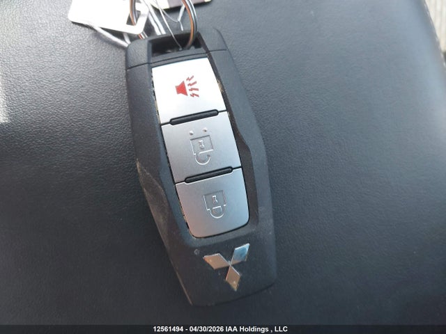 JA4J4UA85RZ627283 Mitsubishi Outlander Es
