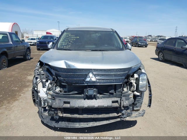 JA4J4UA85RZ627283 Mitsubishi Outlander Es