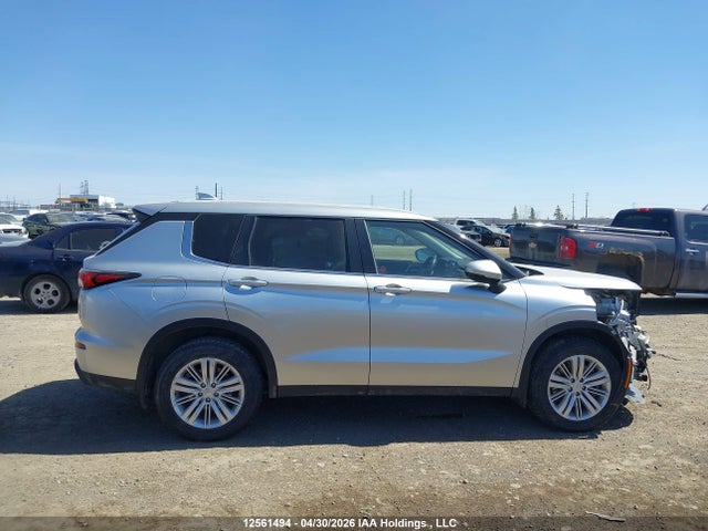 JA4J4UA85RZ627283 Mitsubishi Outlander Es