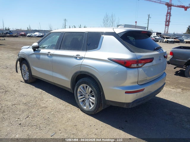 JA4J4UA85RZ627283 Mitsubishi Outlander Es