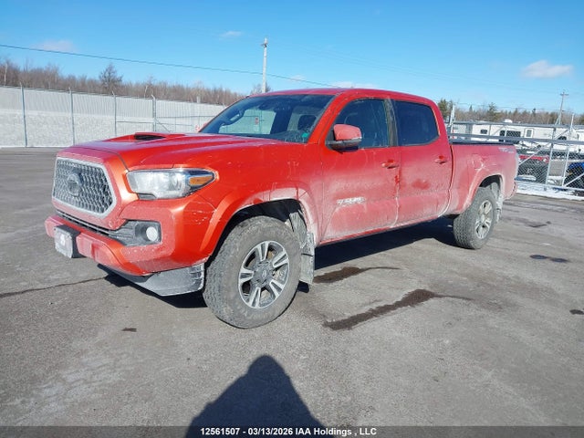 5TFDZ5BN5JX035123 Toyota Tacoma Sr5