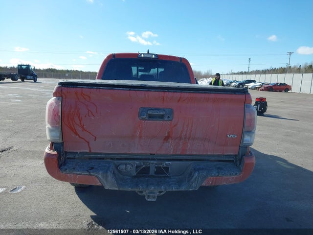 5TFDZ5BN5JX035123 Toyota Tacoma Sr5