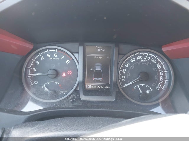 5TFDZ5BN5JX035123 Toyota Tacoma Sr5