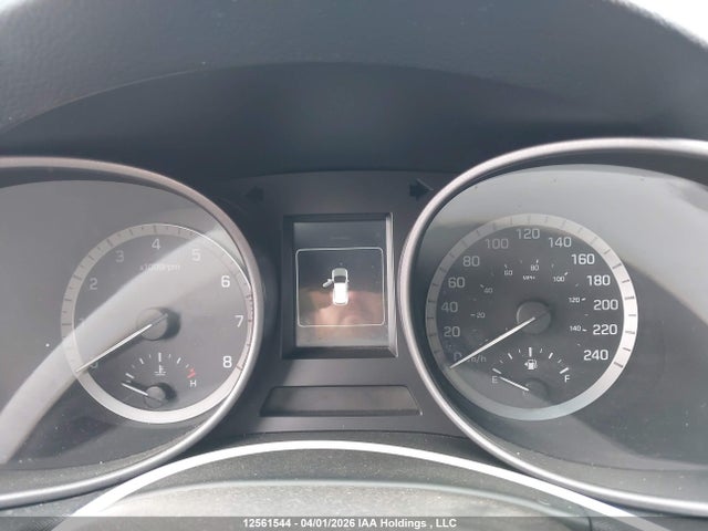 5XYZUDLB2HG472559 Hyundai Santa Fe Sport 2.4 Se