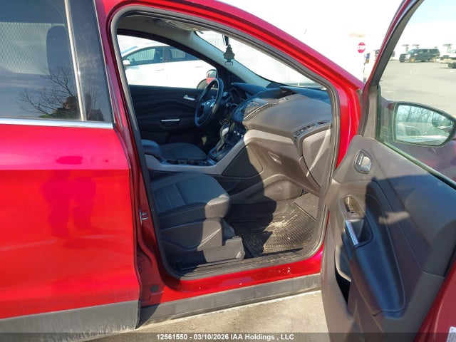 1FMCU9GX9GUB41690 Ford ESCAPE SE