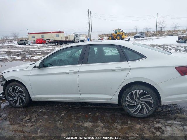 3VWG57BUXKM155712 Volkswagen Jetta 1.4 Tsi Execline