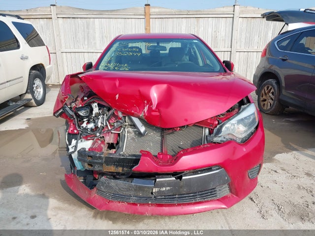 12561574 :رقم المزاد ، 2T1BURHE0FC352849 vin ، 2015 Toyota Corolla Le مزاد بيع