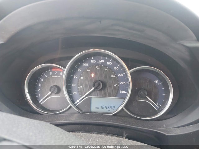 12561574 :رقم المزاد ، 2T1BURHE0FC352849 vin ، 2015 Toyota Corolla Le مزاد بيع