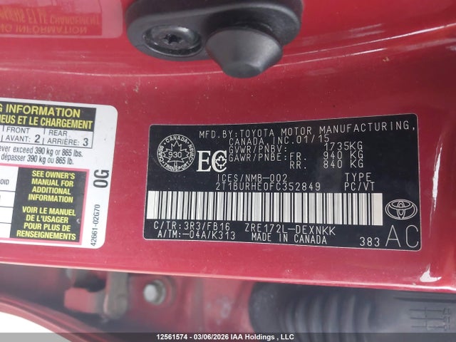 12561574 :رقم المزاد ، 2T1BURHE0FC352849 vin ، 2015 Toyota Corolla Le مزاد بيع