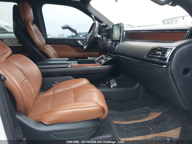 5LMJJ3LT6KEL25730 Lincoln Navigator L Reserve