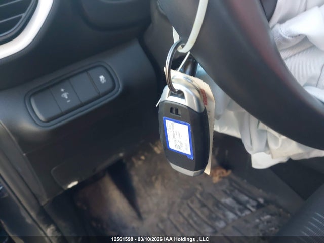 2025 Hyundai Venue Ultimate W/black Interior (ivt) მანქანა იყიდება აუქციონზე, vin: KMHRC8A36SU360211, აუქციონის ნომერი: 12561598