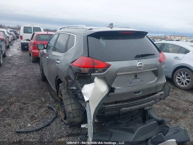 5N1AT2MVXHC740562 Nissan Rogue S/sl Platinum/sv