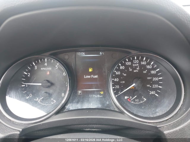 5N1AT2MVXHC740562 Nissan Rogue S/sl Platinum/sv