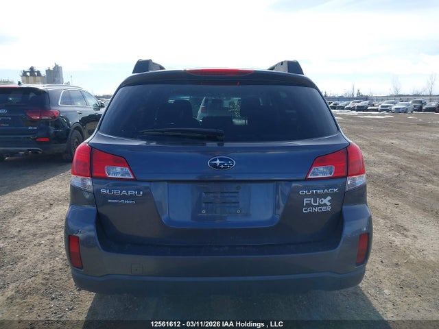 2014 Subaru Outback 2.5i Premium მანქანა იყიდება აუქციონზე, vin: 4S4BRGDC3E3215708, აუქციონის ნომერი: 12561612