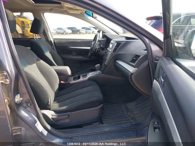 2014 Subaru Outback 2.5i Premium მანქანა იყიდება აუქციონზე, vin: 4S4BRGDC3E3215708, აუქციონის ნომერი: 12561612