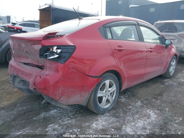 12561628 :رقم المزاد ، KNADN4A34E6347190 vin ، 2014 Kia Rio مزاد بيع