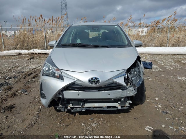 12561631 :رقم المزاد ، VNKKTUD34JA089960 vin ، 2018 Toyota Yaris L/le/se مزاد بيع