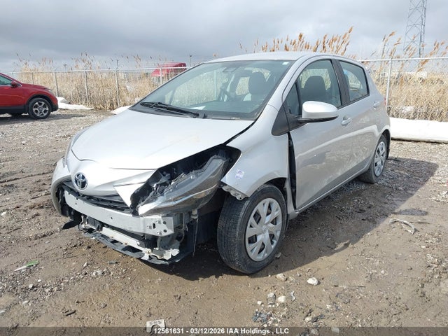 12561631 :رقم المزاد ، VNKKTUD34JA089960 vin ، 2018 Toyota Yaris L/le/se مزاد بيع
