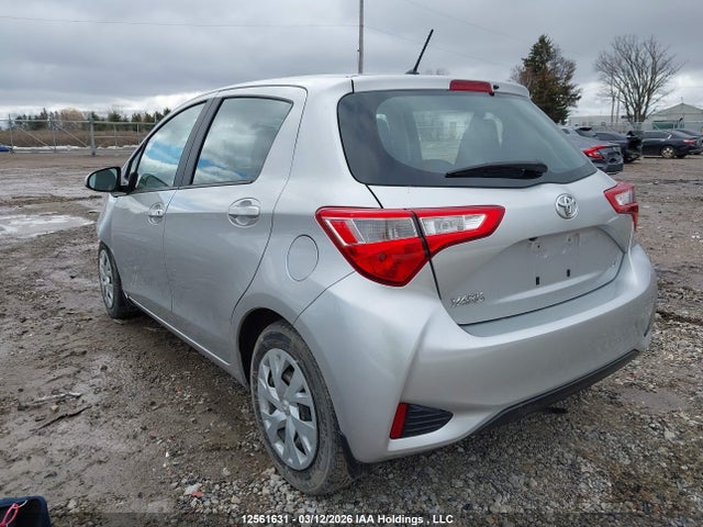 12561631 :رقم المزاد ، VNKKTUD34JA089960 vin ، 2018 Toyota Yaris L/le/se مزاد بيع