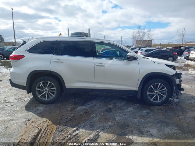 12561636 :رقم المزاد ، 5TDJZRFH9KS564483 vin ، 2019 Toyota Highlander مزاد بيع