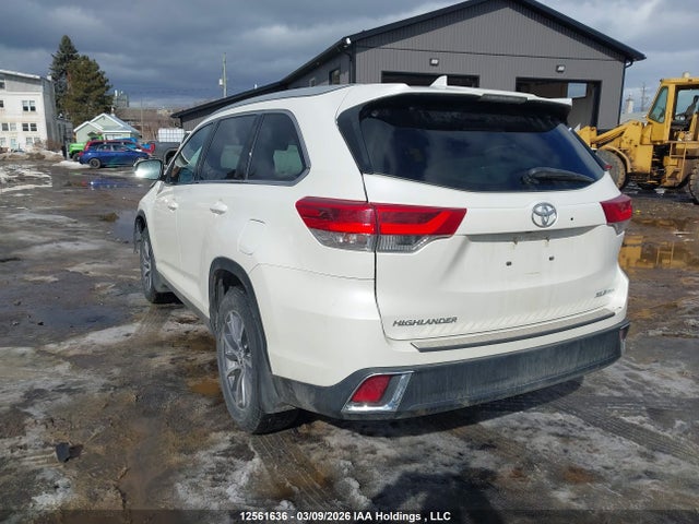 12561636 :رقم المزاد ، 5TDJZRFH9KS564483 vin ، 2019 Toyota Highlander مزاد بيع