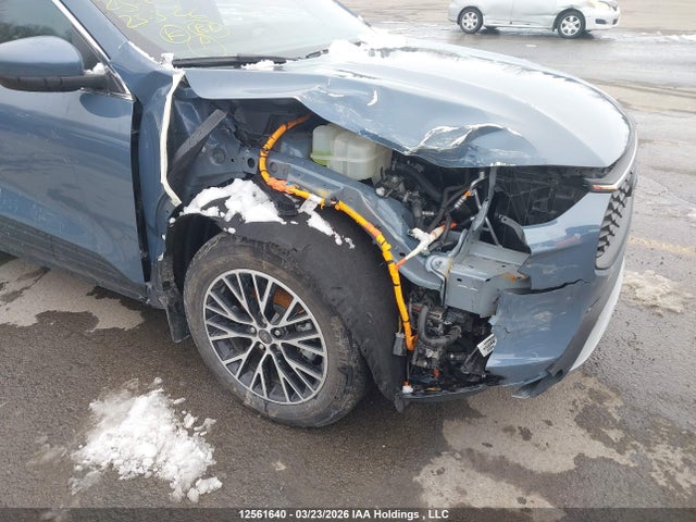 2025 Ford Escape Phev მანქანა იყიდება აუქციონზე, vin: 1FMCU0E19SUA63690, აუქციონის ნომერი: 12561640