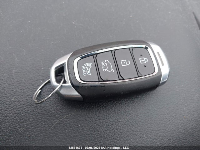 Продажа на аукционе авто 2018 Hyundai Kona Sel, vin: KM8K22AA2JU111872, номер лота: 12561673