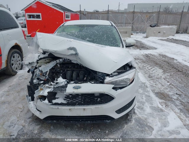 1FADP3K25JL263023 Ford FOCUS SE
