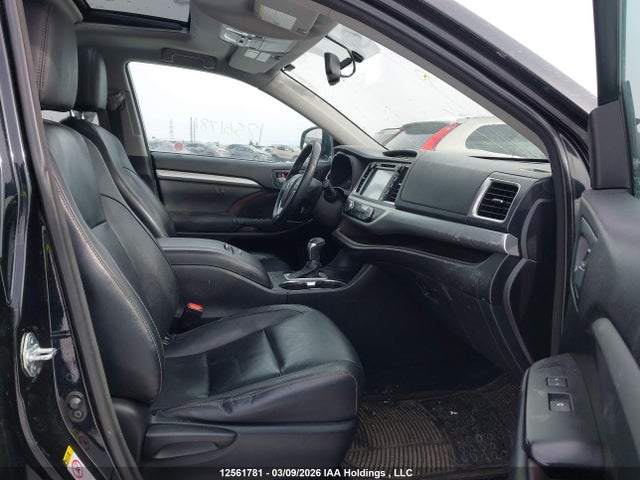 Aukcja sprzedaży 2014 Toyota Highlander Xle, vin: 5TDJKRFH7ES038121, numer aukcji: 12561781