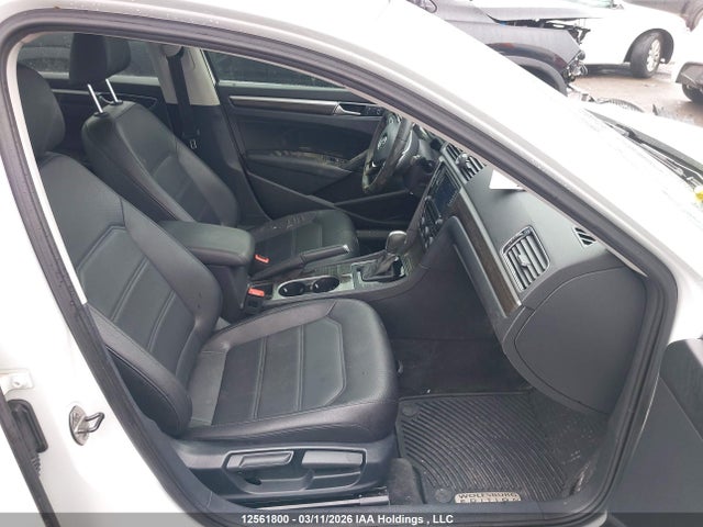 1VWBS7A39GC052317 Volkswagen Passat 1.8 Tsi Comfortline