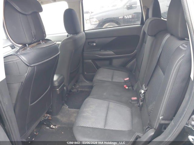 Продаж на аукціоні авто 2016 Mitsubishi Outlander Es, vin: JA4AZ2A33GZ600297, номер лоту: 12561802