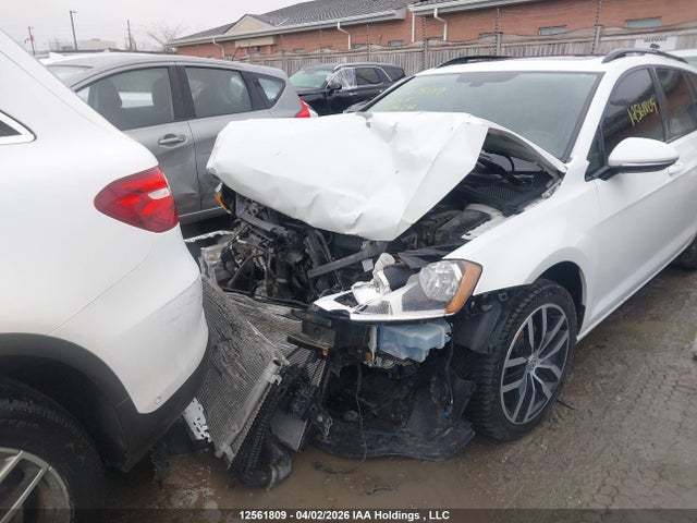 3VWC17AU5HM504134 Volkswagen Golf Sportwagen 1.8 Tsi Comfortline/1.8 Tsi Trendline