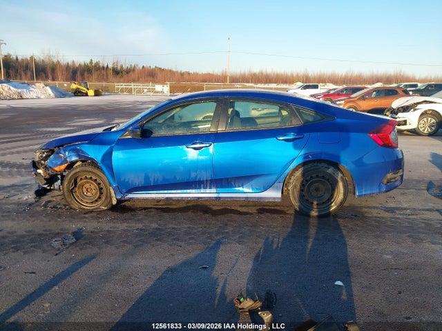 Продажа на аукционе авто 2018 Honda Civic Lx, vin: 2HGFC2E51JH023626, номер лота: 12561833