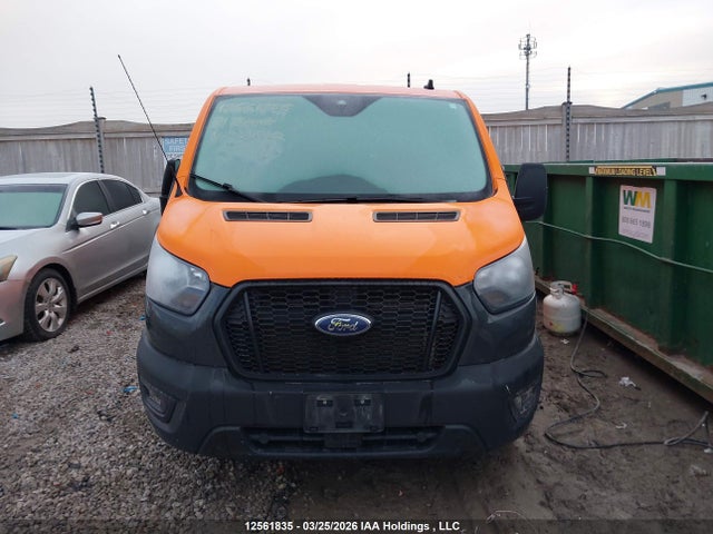 12561835 :رقم المزاد ، 1FTYE1Y82MKA24962 vin ، 2021 Ford Transit T-150 مزاد بيع